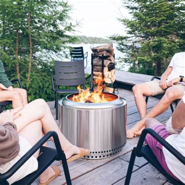 Can any glass be used in a fire pit