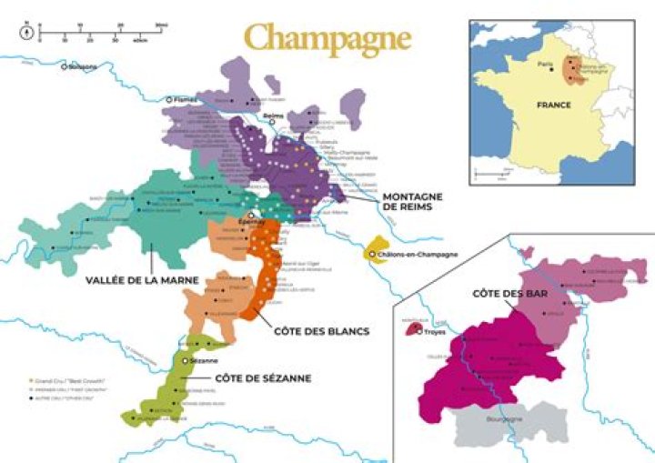 How large is the Champagne region