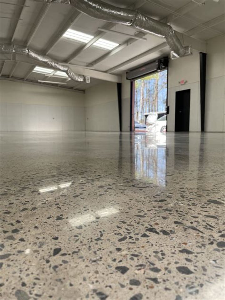 How much does it cost to stain and polish concrete floors