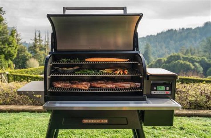 How Much Pellets Does A Traeger Grill Use