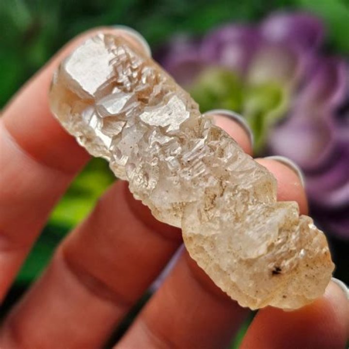 What is nirvana quartz