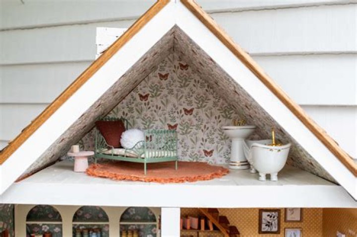 Where does the Doll House take place