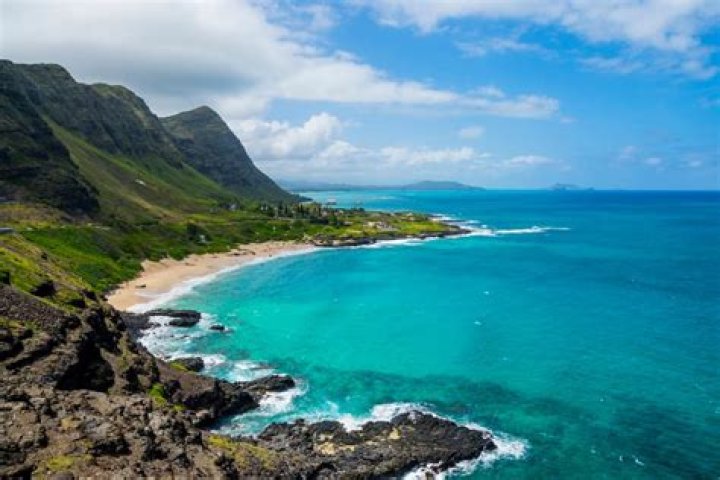 Which Hawaiian island is the most expensive