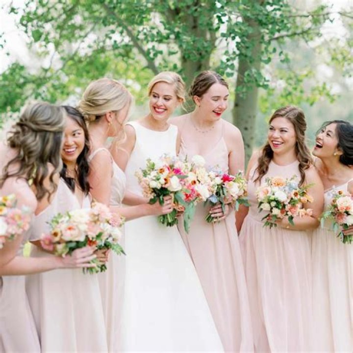 Who pays for bridesmaid hair and makeup